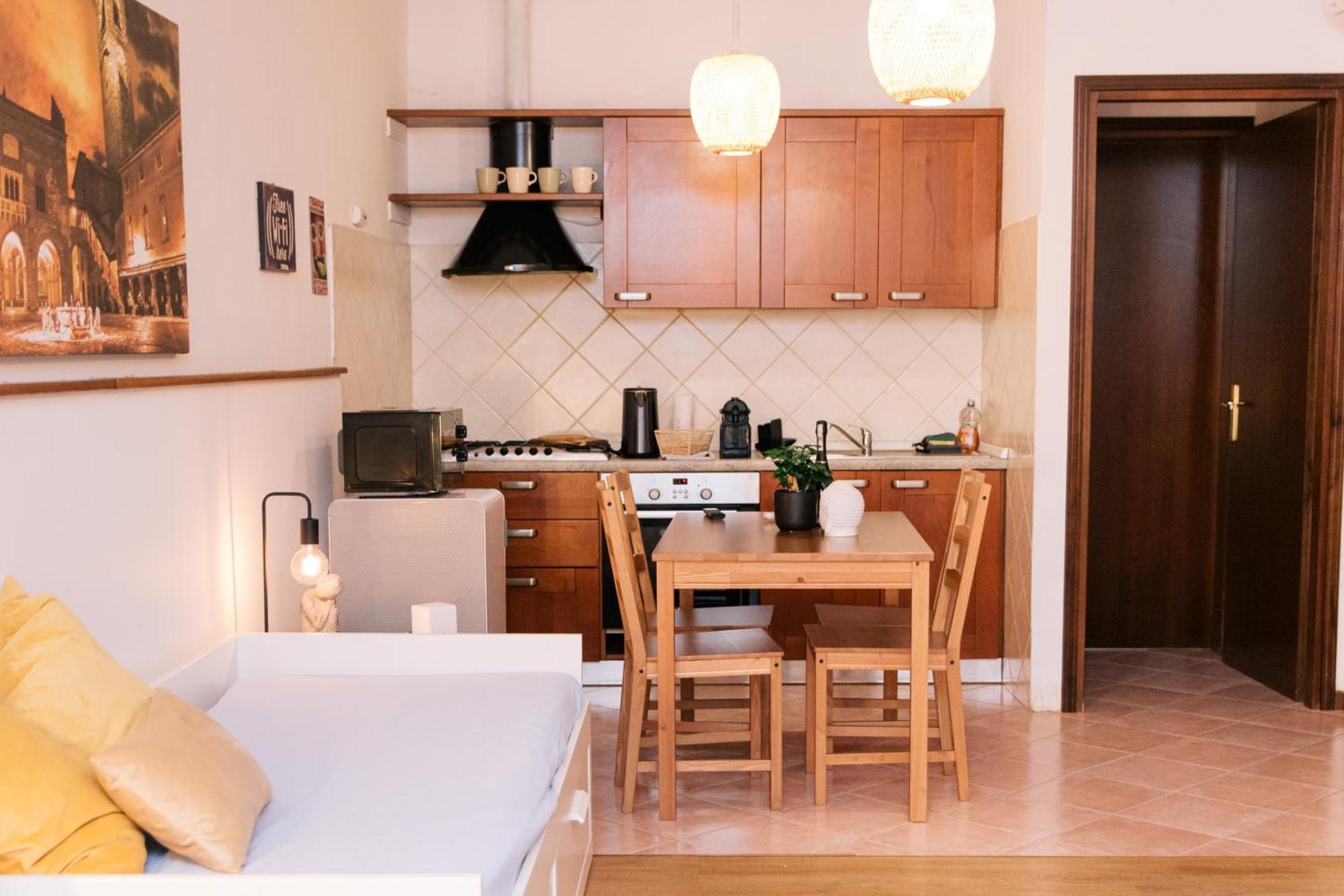 Casa Tequila Apartment Бергамо Екстериор снимка