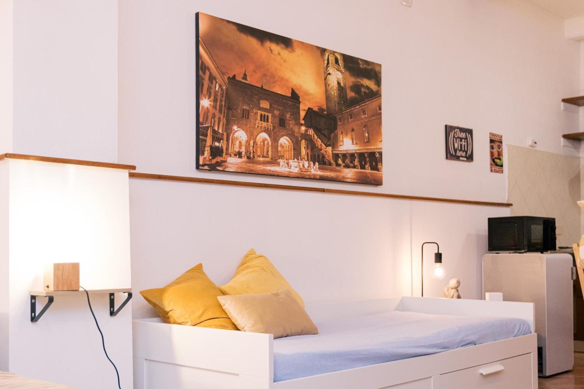 Casa Tequila Apartment Бергамо Екстериор снимка