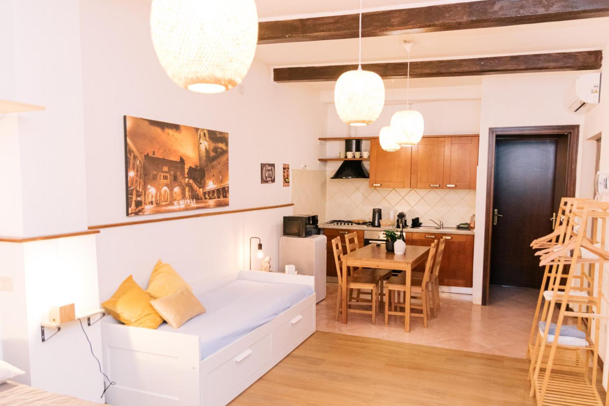 Casa Tequila Apartment Бергамо Екстериор снимка