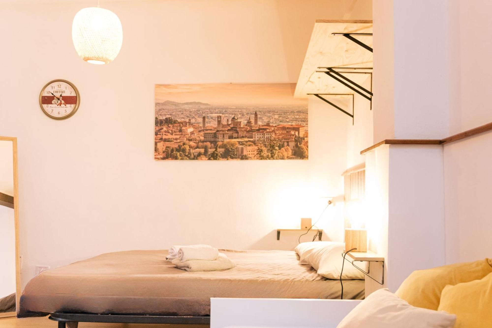 Casa Tequila Apartment Бергамо Екстериор снимка